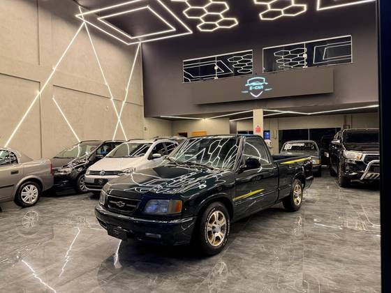 CHEVROLET S10 2.2 MPFI DLX 4X2 CD 8V GASOLINA 4P MANUAL CHEVROLET S10 2.2 MPFI DLX 4X2 CD 8V GASOLINA 4P MANUAL